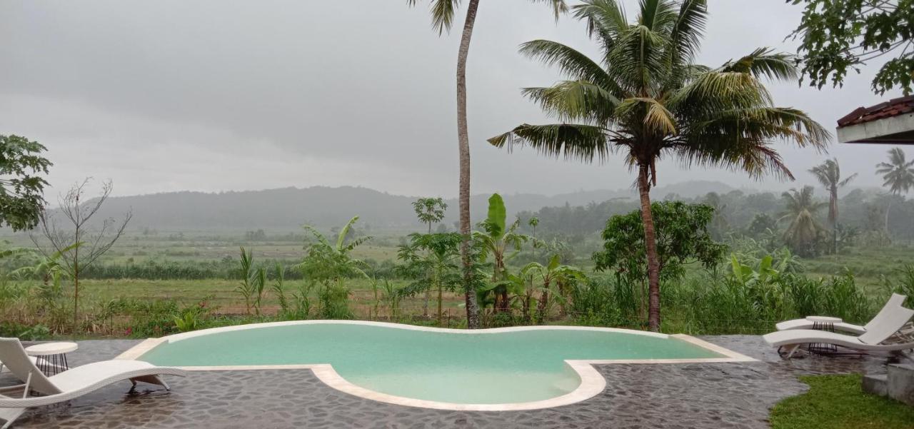 Sunmoonstarvillas Yogyakarta Jarakan Exterior photo