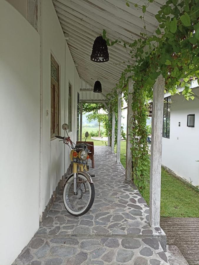Sunmoonstarvillas Yogyakarta Jarakan Exterior photo