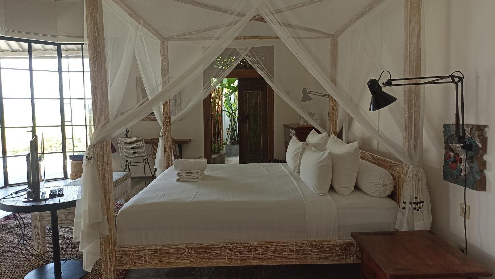 Sunmoonstarvillas Yogyakarta Jarakan Exterior photo